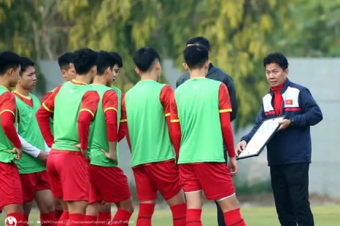 Pelatih Vietnam U-23, Hoang Anh Tuan